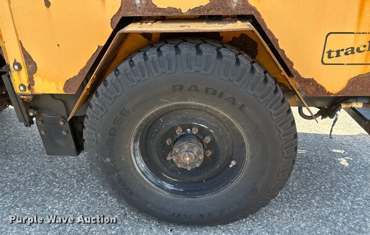 image for item EB2554 Trackless MT5T municipal tractor 