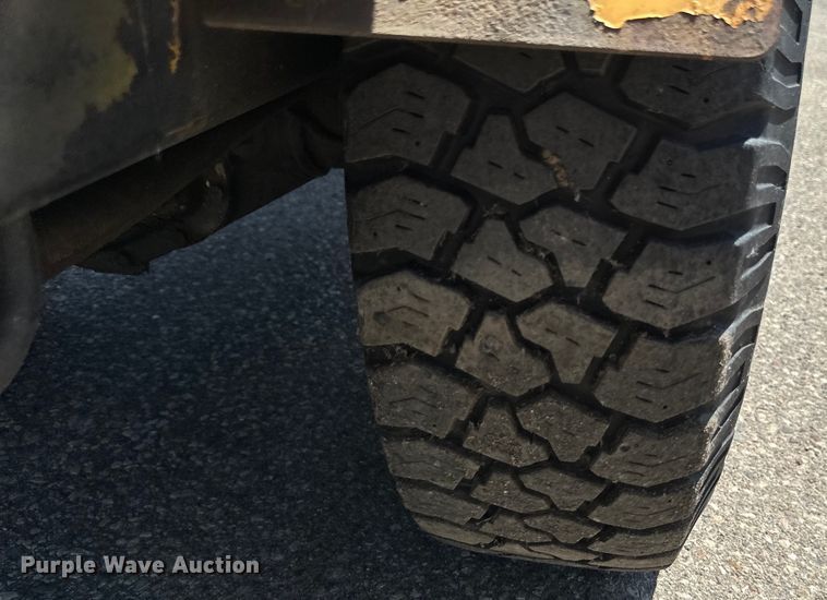 image for item EB2554 Trackless MT5T municipal tractor 