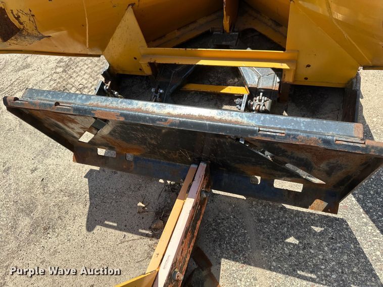 image for item EB2554 Trackless MT5T municipal tractor 