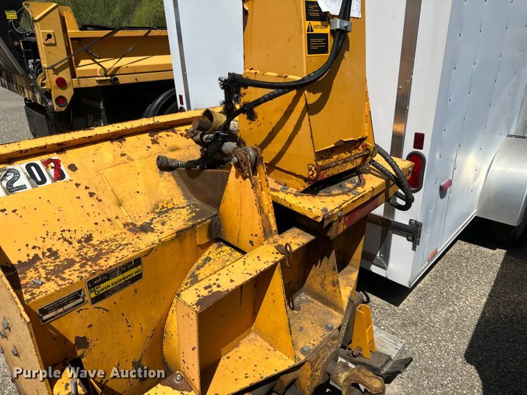 image for item EB2554 Trackless MT5T municipal tractor 