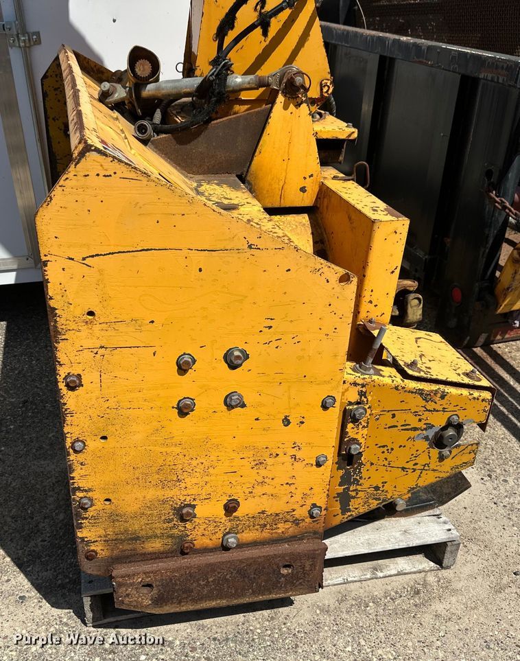 image for item EB2554 Trackless MT5T municipal tractor 