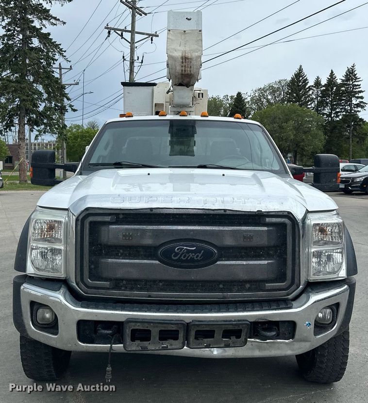 image for item EB2573 2013 Ford F550 Super Duty XLT Supercab bucket truck