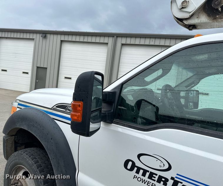 image for item EB2573 2013 Ford F550 Super Duty XLT Supercab bucket truck