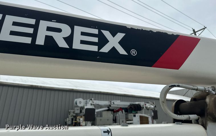 image for item EB2573 2013 Ford F550 Super Duty XLT Supercab bucket truck