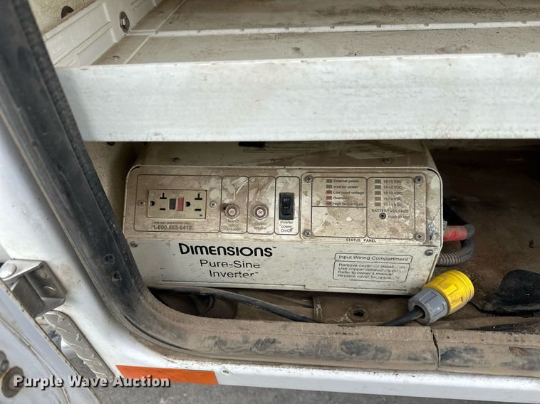 image for item EB2573 2013 Ford F550 Super Duty XLT Supercab bucket truck