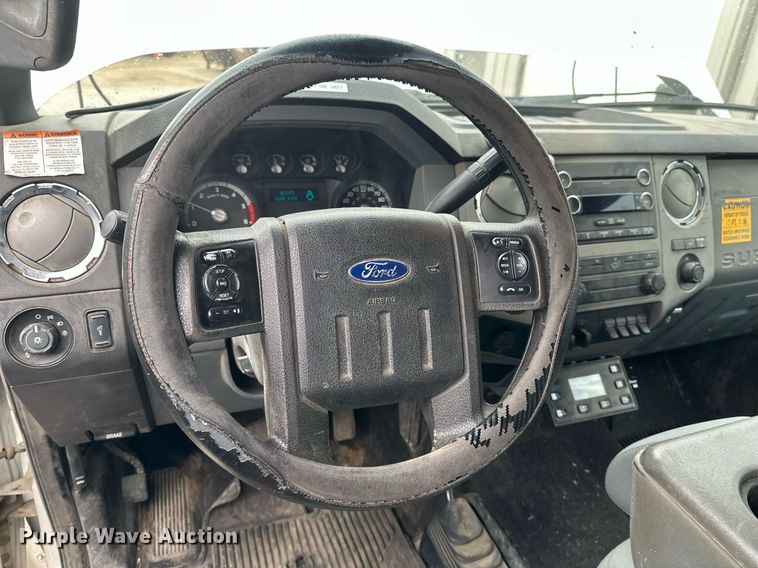 image for item EB2573 2013 Ford F550 Super Duty XLT Supercab bucket truck