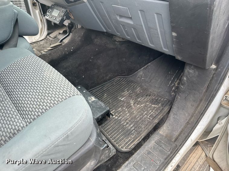 image for item EB2573 2013 Ford F550 Super Duty XLT Supercab bucket truck