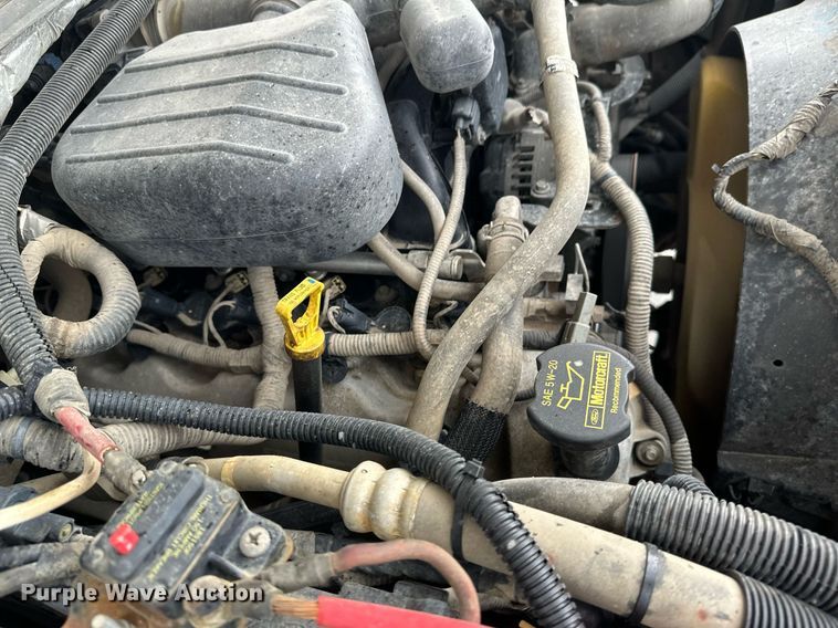 image for item EB2573 2013 Ford F550 Super Duty XLT Supercab bucket truck