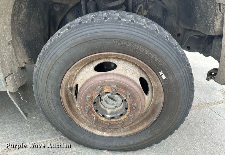 image for item EB2573 2013 Ford F550 Super Duty XLT Supercab bucket truck