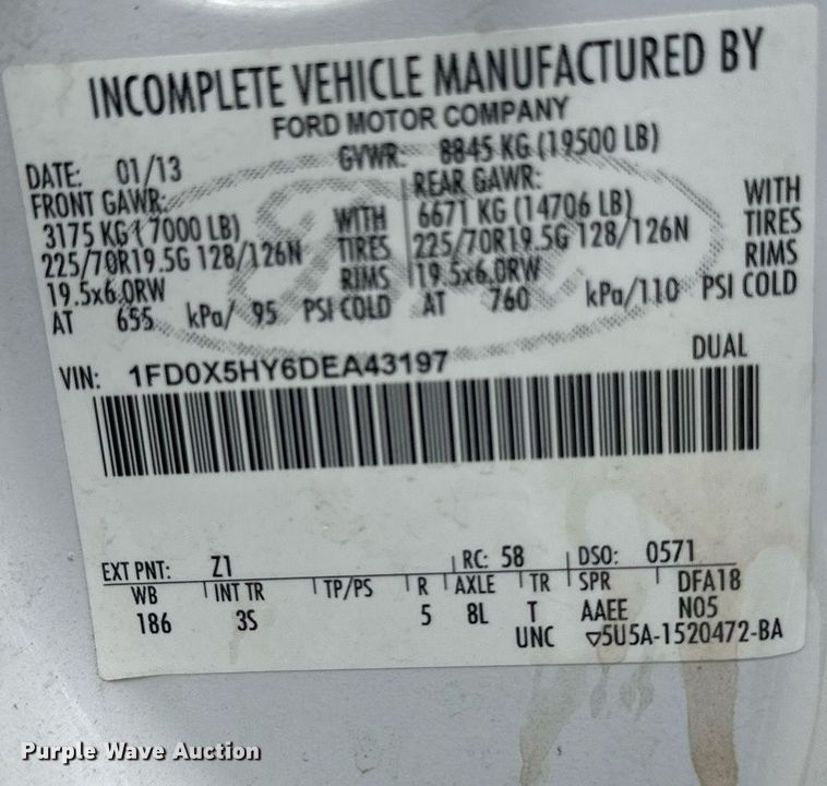 image for item EB2573 2013 Ford F550 Super Duty XLT Supercab bucket truck