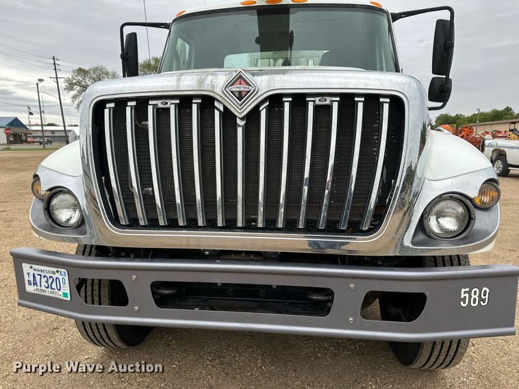 image for item EB2574 2009 International WorkStar 7400 bucket truck