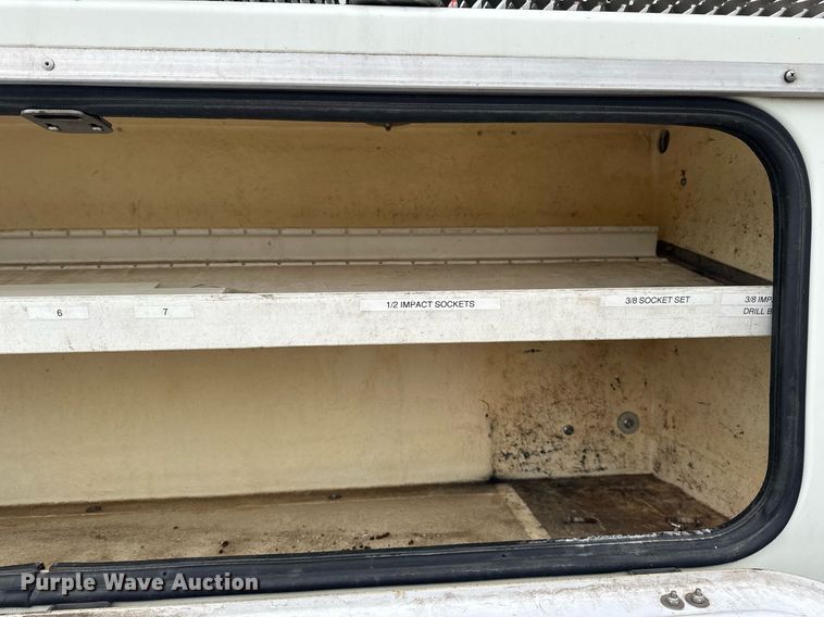 image for item EB2574 2009 International WorkStar 7400 bucket truck