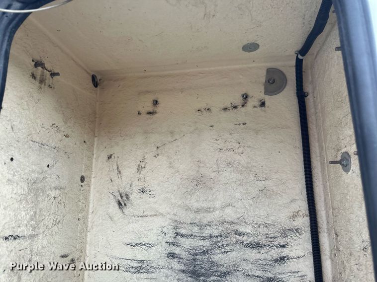 image for item EB2574 2009 International WorkStar 7400 bucket truck