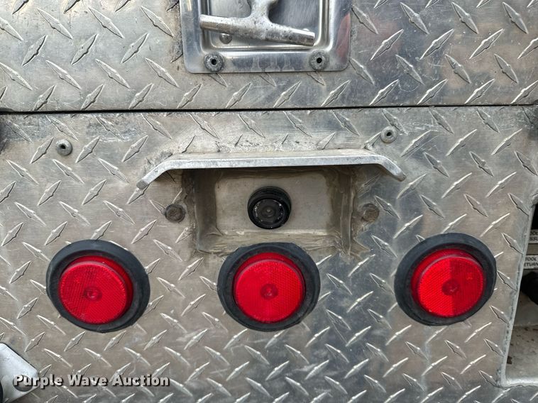 image for item EB2574 2009 International WorkStar 7400 bucket truck