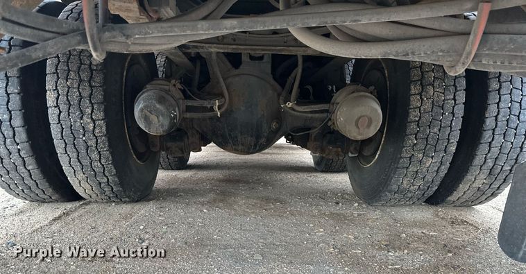 image for item EB2574 2009 International WorkStar 7400 bucket truck