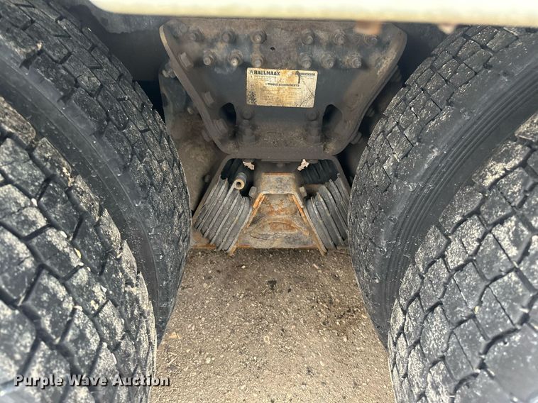 image for item EB2574 2009 International WorkStar 7400 bucket truck