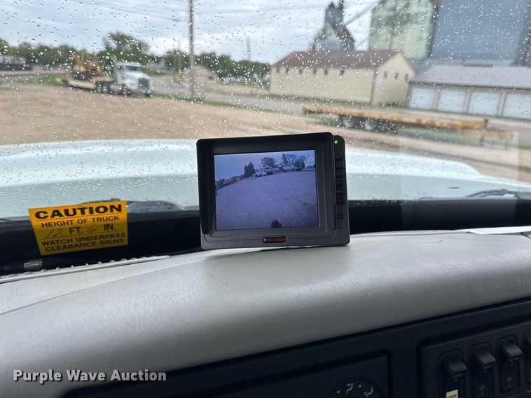 image for item EB2574 2009 International WorkStar 7400 bucket truck