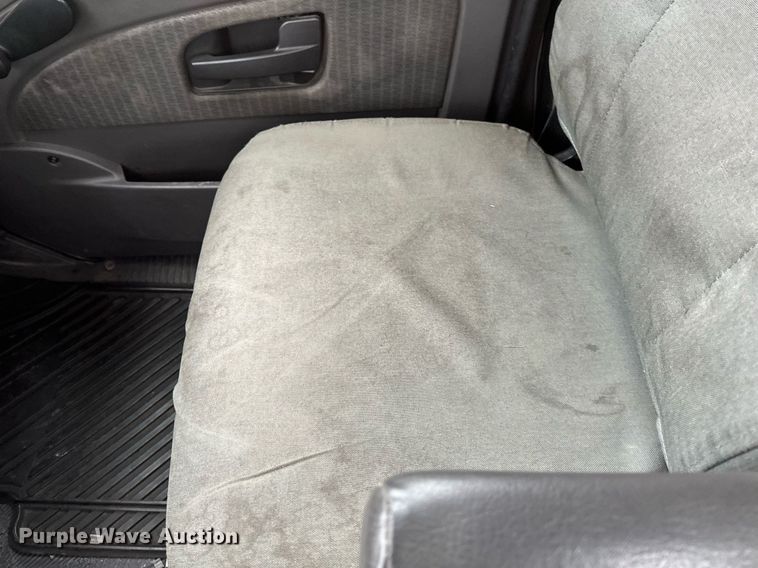 image for item EB2574 2009 International WorkStar 7400 bucket truck