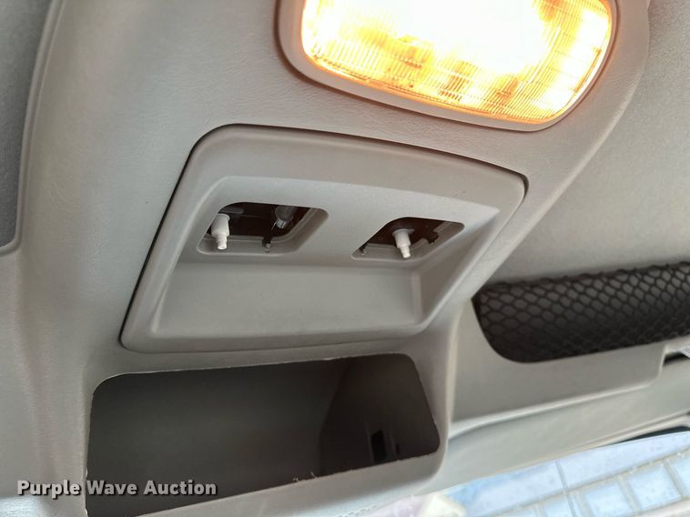 image for item EB2574 2009 International WorkStar 7400 bucket truck