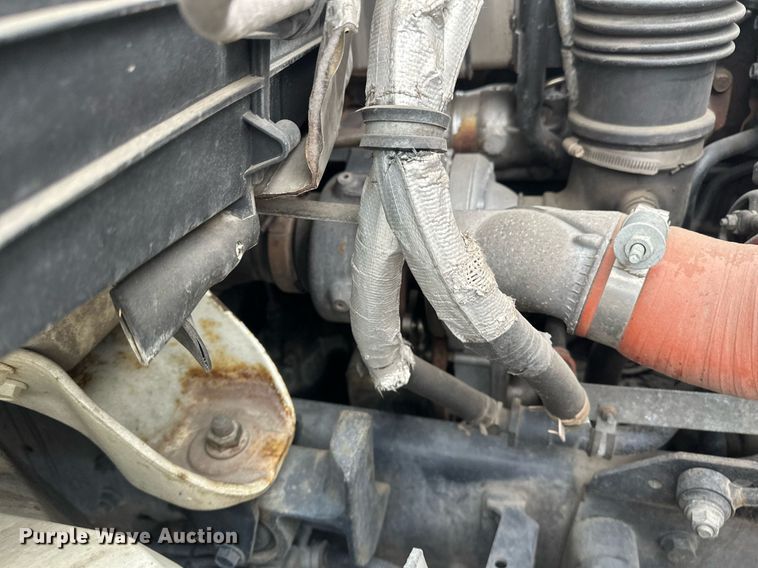 image for item EB2574 2009 International WorkStar 7400 bucket truck