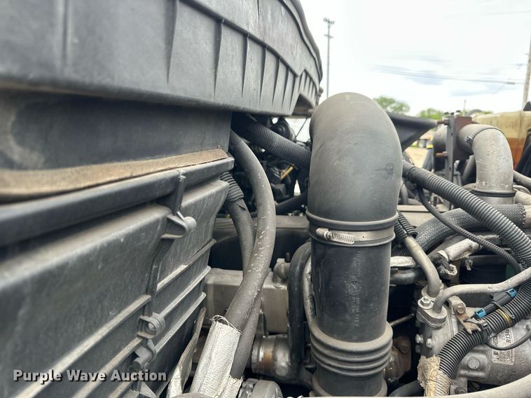 image for item EB2574 2009 International WorkStar 7400 bucket truck