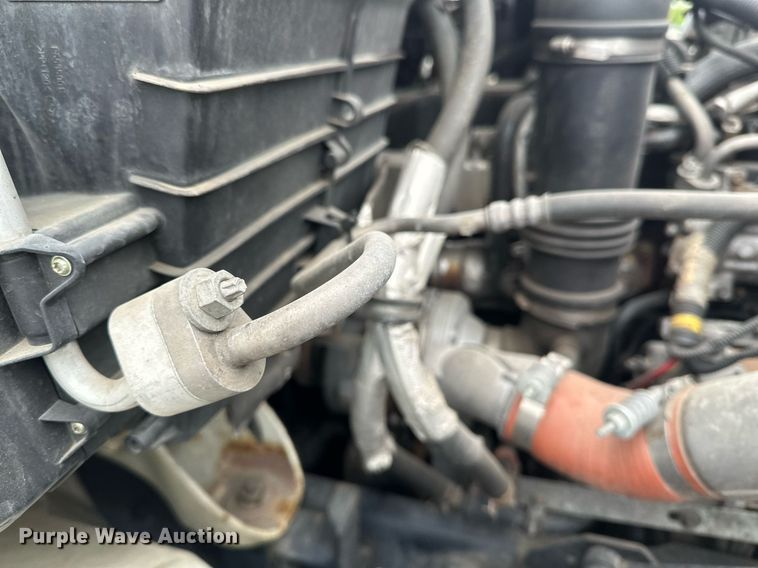 image for item EB2574 2009 International WorkStar 7400 bucket truck