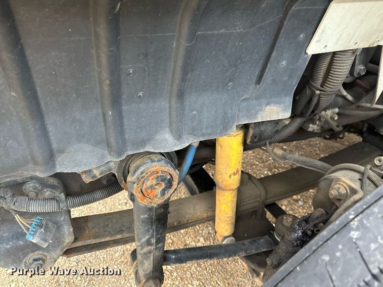 image for item EB2574 2009 International WorkStar 7400 bucket truck