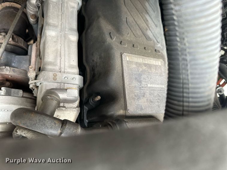 image for item EB2574 2009 International WorkStar 7400 bucket truck