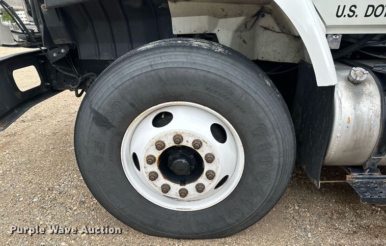 image for item EB2574 2009 International WorkStar 7400 bucket truck