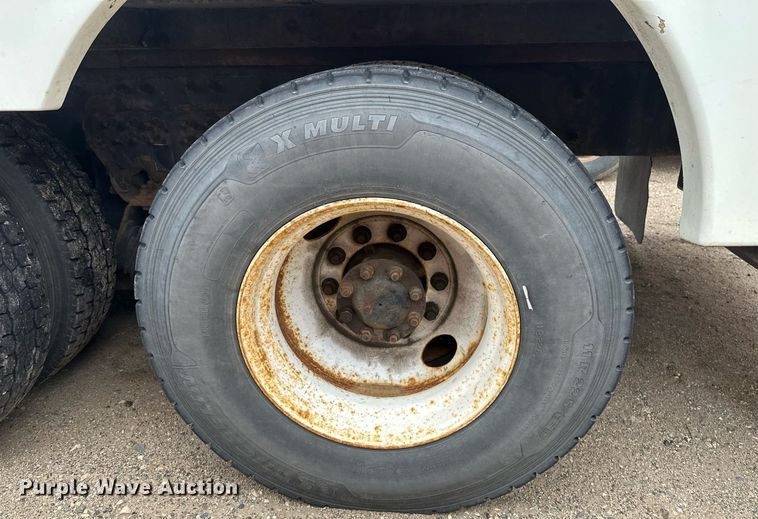 image for item EB2574 2009 International WorkStar 7400 bucket truck