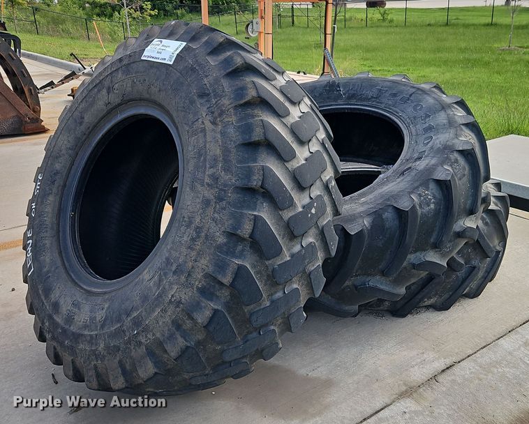 image for item EB8022 (3) tractor tires