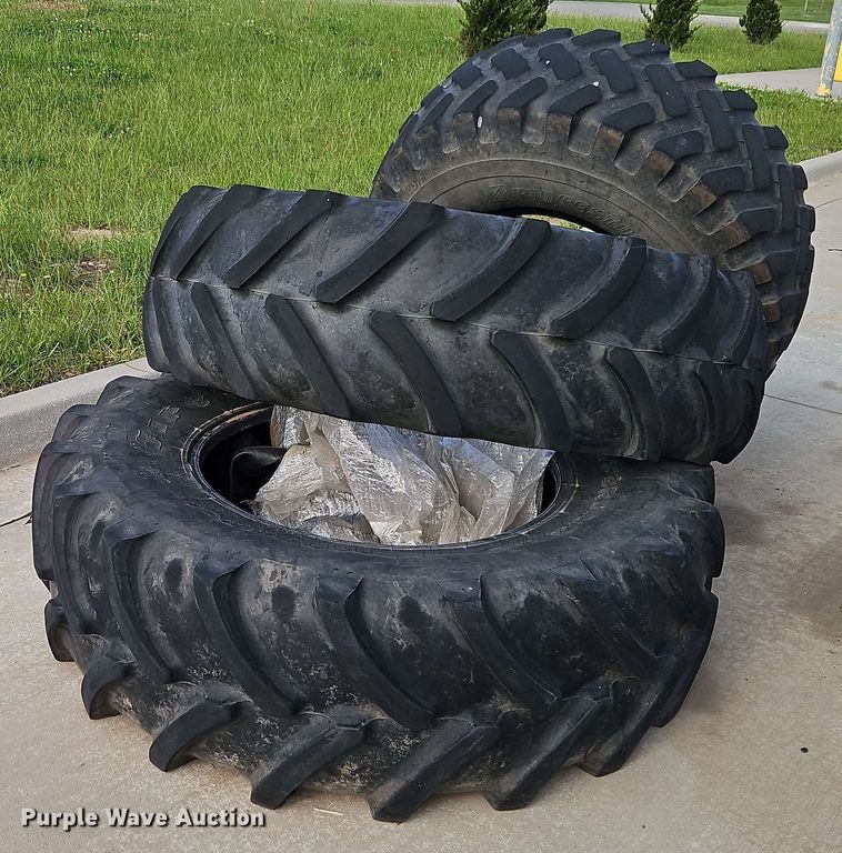 image for item EB8022 (3) tractor tires