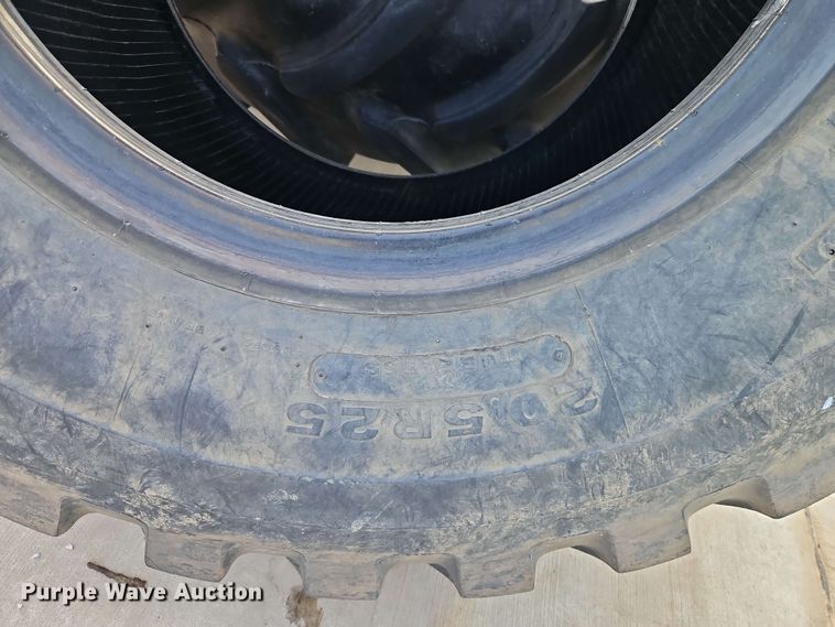 image for item EB8022 (3) tractor tires