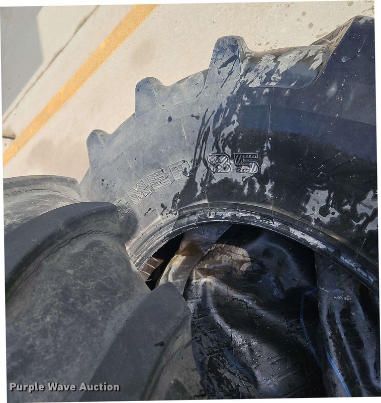 image for item EB8022 (3) tractor tires