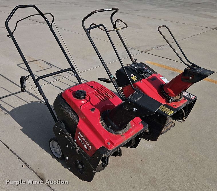 image for item EB8023 (2) Honda snow blowers