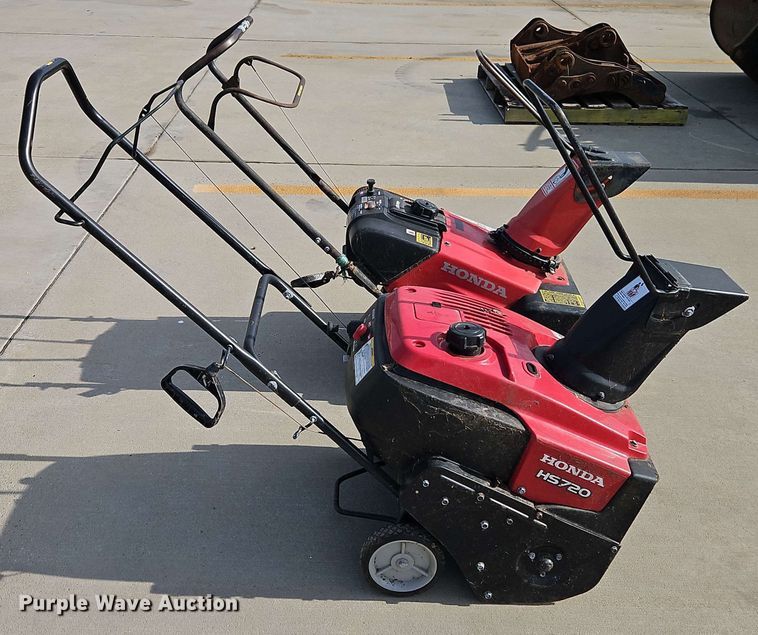 image for item EB8023 (2) Honda snow blowers