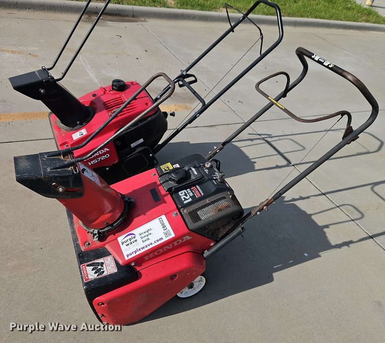 image for item EB8023 (2) Honda snow blowers