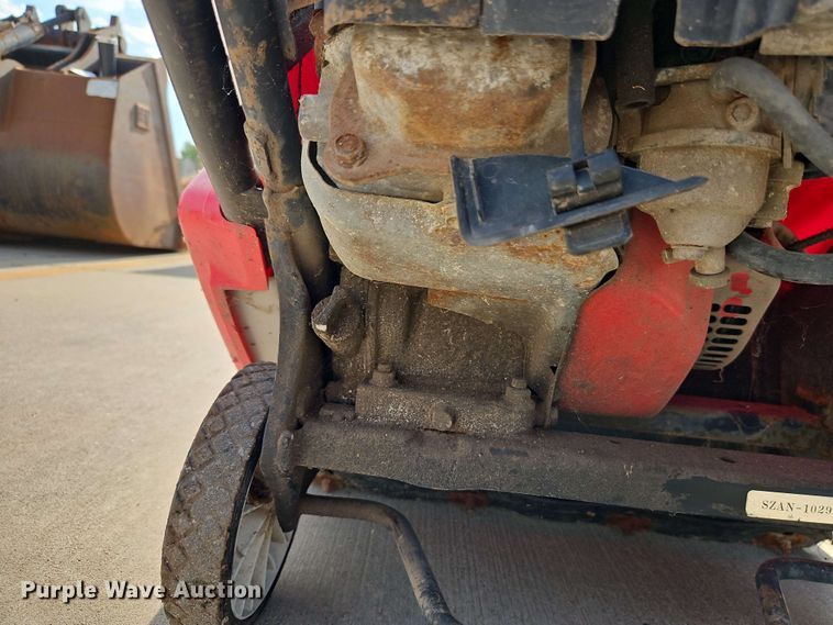 image for item EB8023 (2) Honda snow blowers