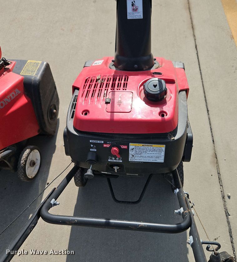image for item EB8023 (2) Honda snow blowers