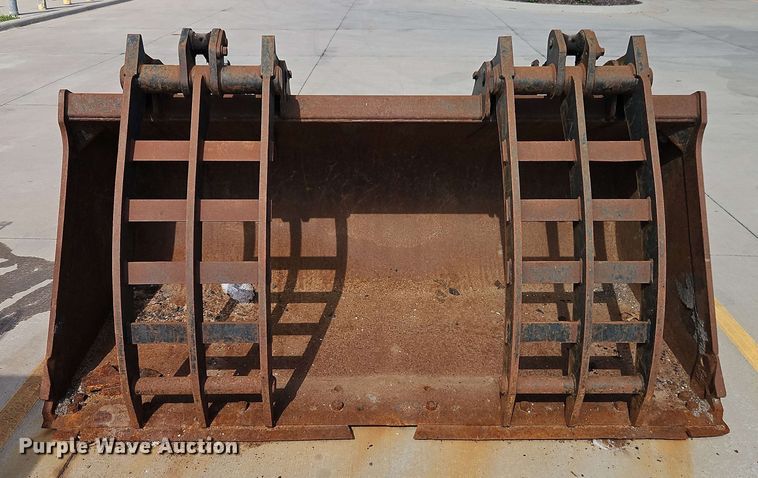 image for item EB8026 Caterpillar wheel loader grapple bucket