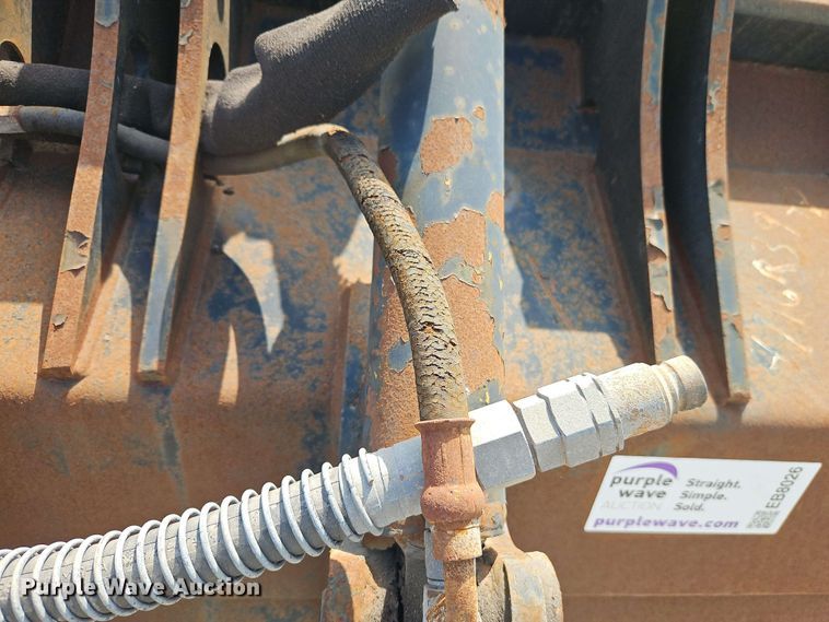 image for item EB8026 Caterpillar wheel loader grapple bucket