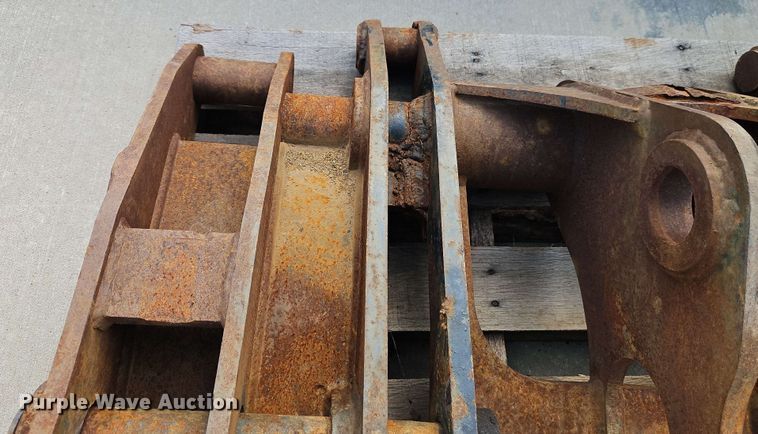 image for item EB8026 Caterpillar wheel loader grapple bucket