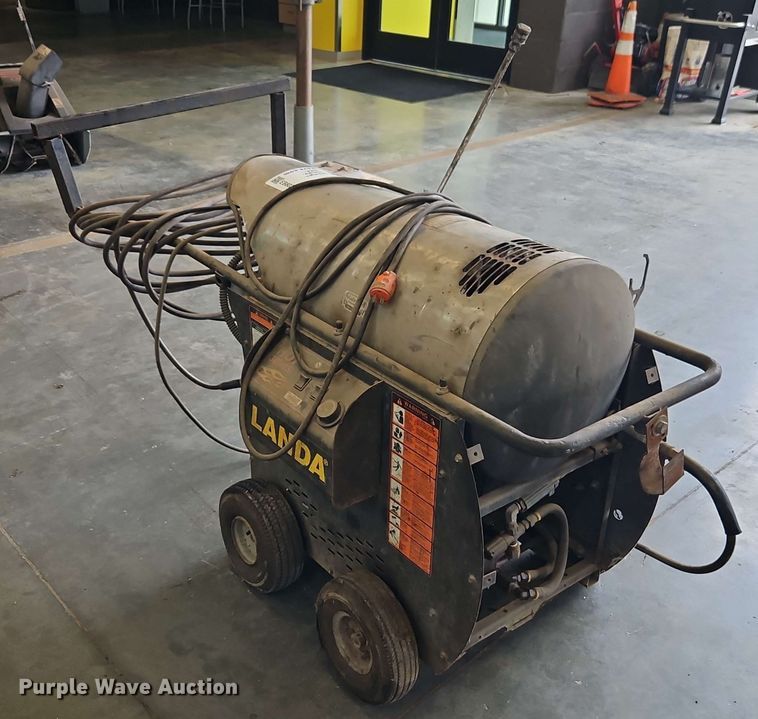 image for item EB8028 Landa HOT2-1500D hot pressure washer