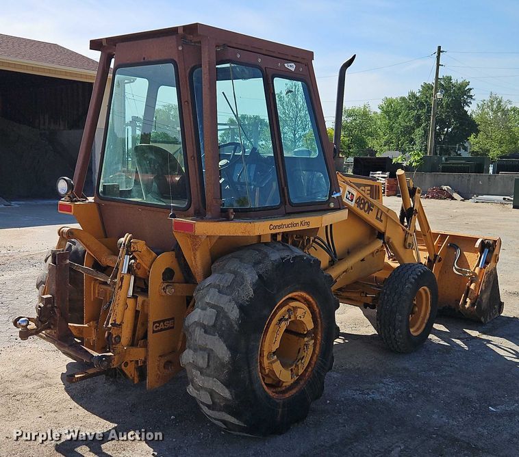 image for item EB8032 1993 Case 480F LL landscape tractor