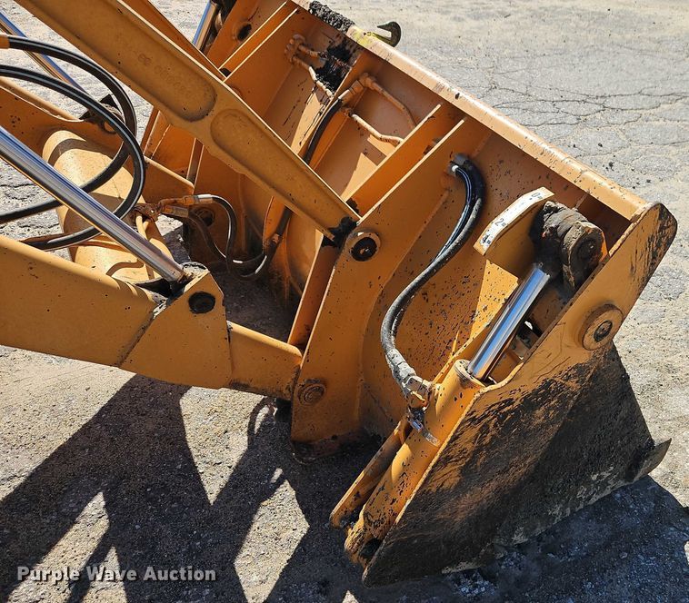 image for item EB8032 1993 Case 480F LL landscape tractor