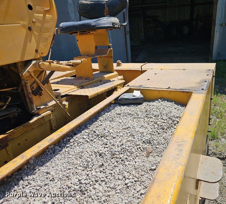 image for item EB8033 Ferguson 555-7109 pneumatic roller