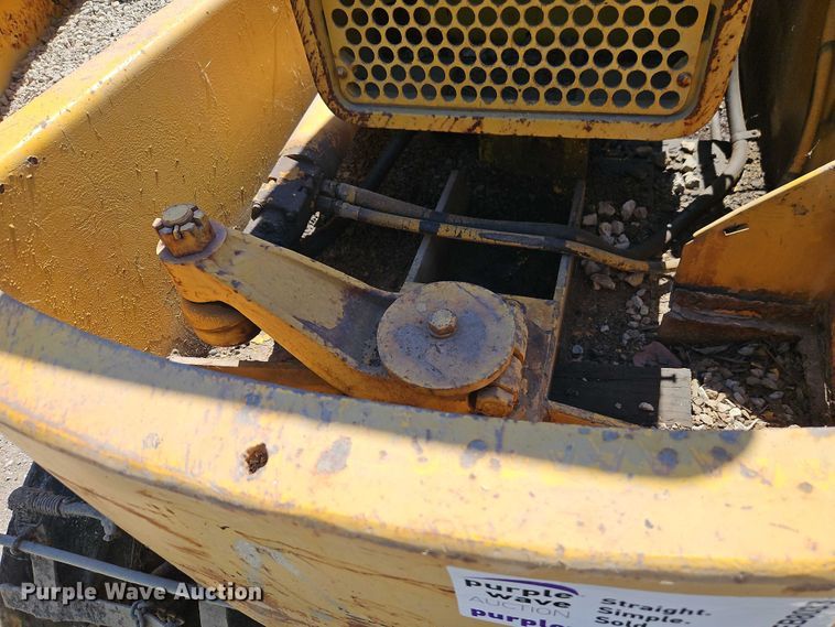 image for item EB8033 Ferguson 555-7109 pneumatic roller