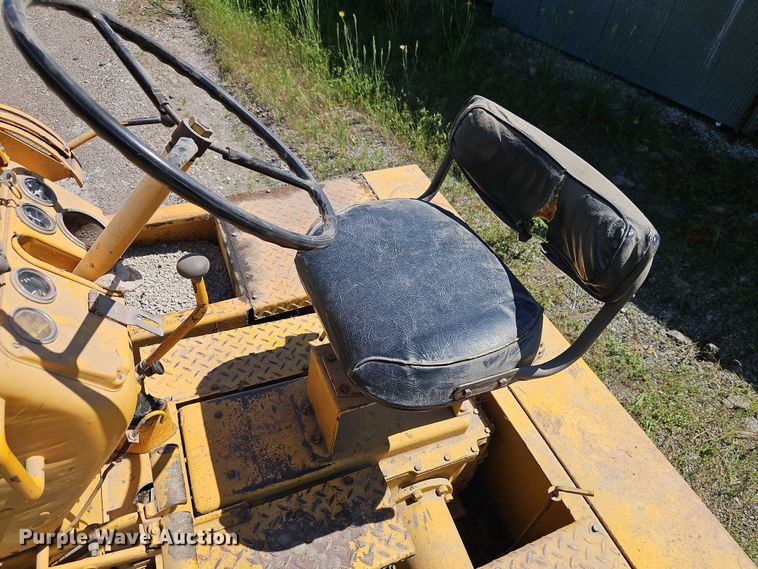 image for item EB8033 Ferguson 555-7109 pneumatic roller