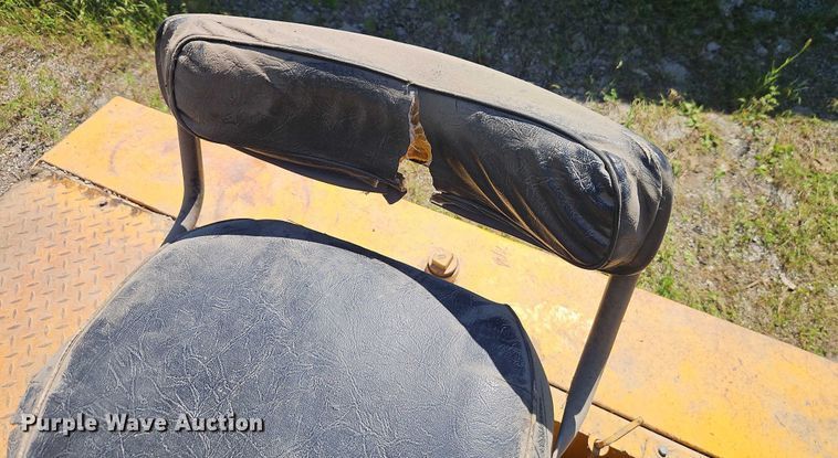 image for item EB8033 Ferguson 555-7109 pneumatic roller