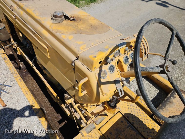 image for item EB8033 Ferguson 555-7109 pneumatic roller